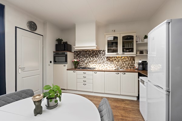 Medium property photo - Beukenkampstraat 16, 1781 TX Den Helder